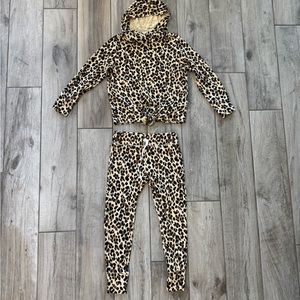 Leopard stretchy matching set